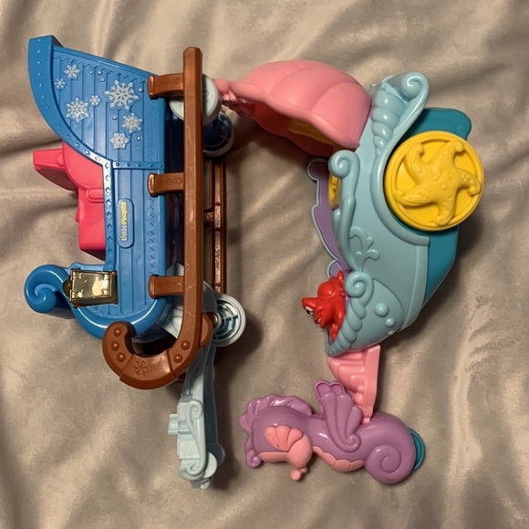 Fisher price little people Ariel shell chariot music frozen sleigh light up lamp - Picture 4 of 6